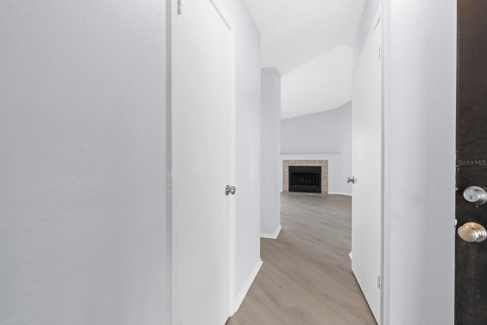 Image 6 of 39 For 8609 Mallard Reserve Drive 203