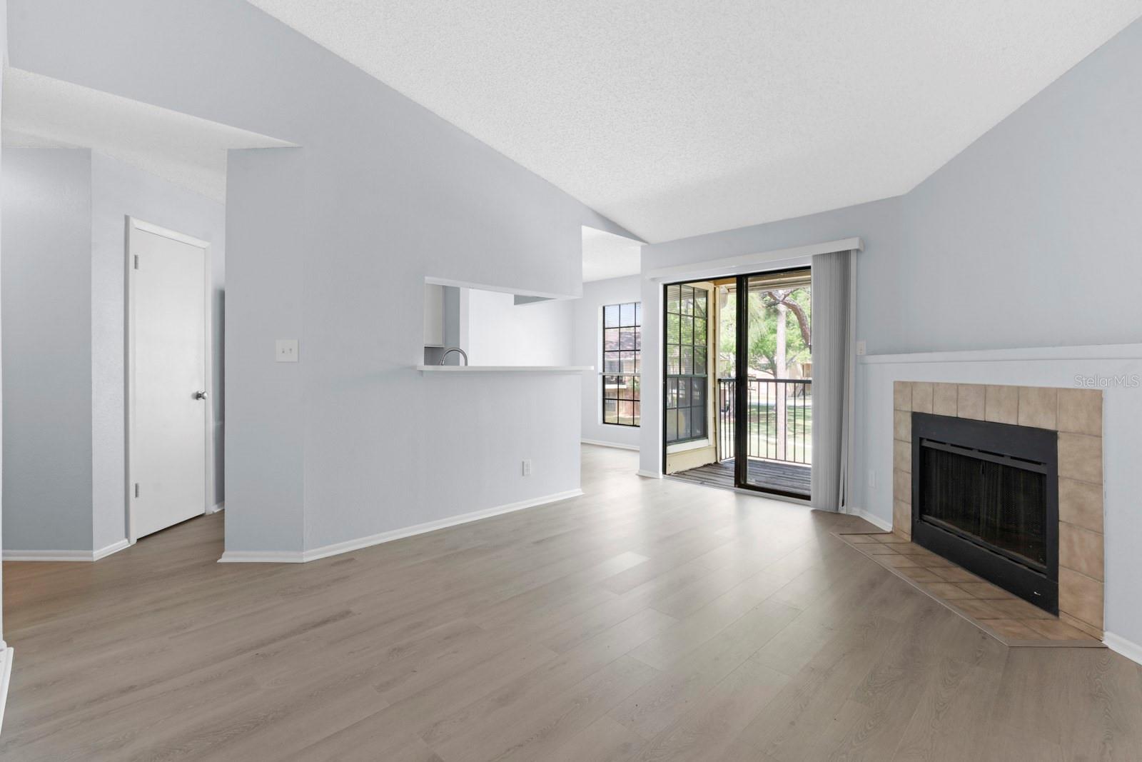 Image 8 of 39 For 8609 Mallard Reserve Drive 203