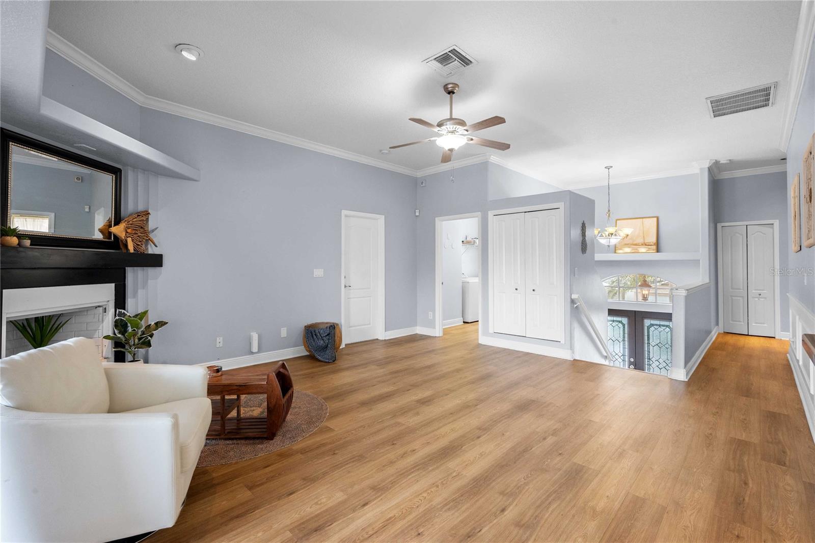 Image 13 of 43 For 7533 Hatteras Drive