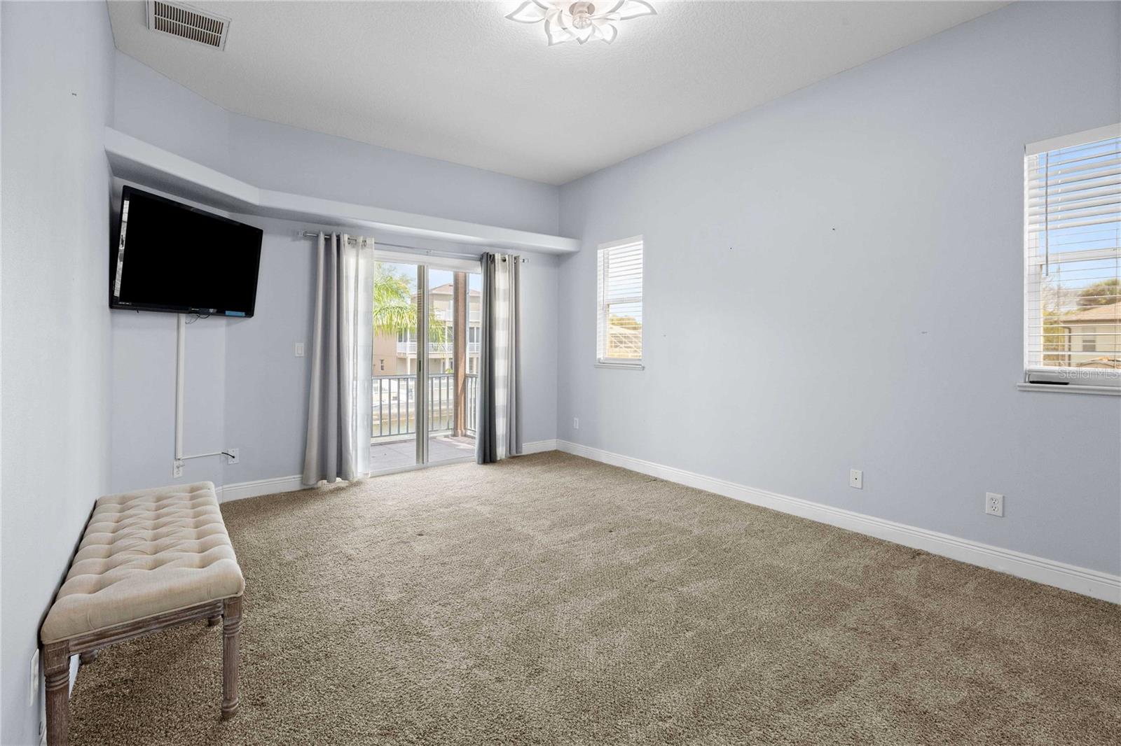 Image 15 of 43 For 7533 Hatteras Drive