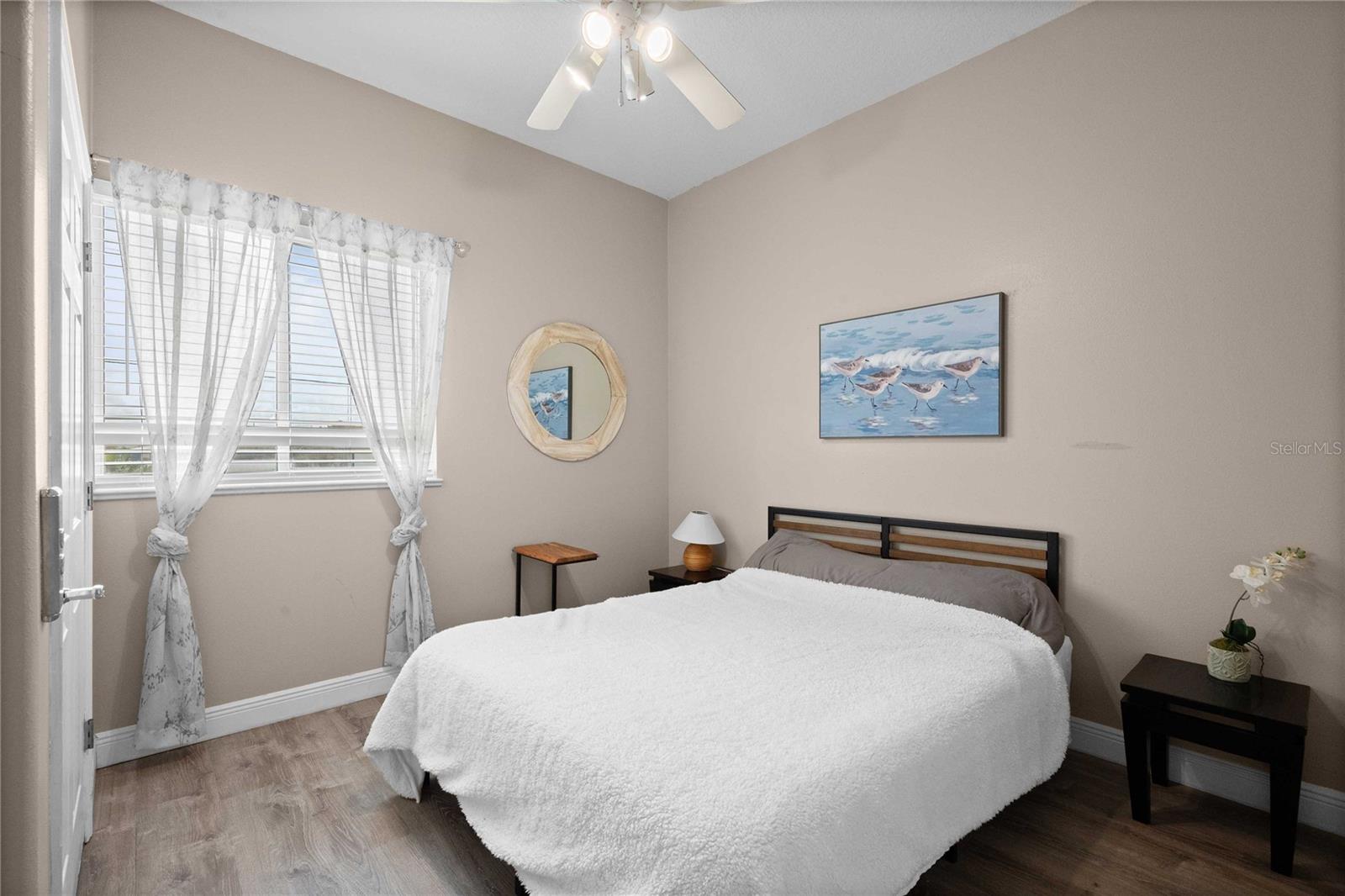 Image 22 of 43 For 7533 Hatteras Drive