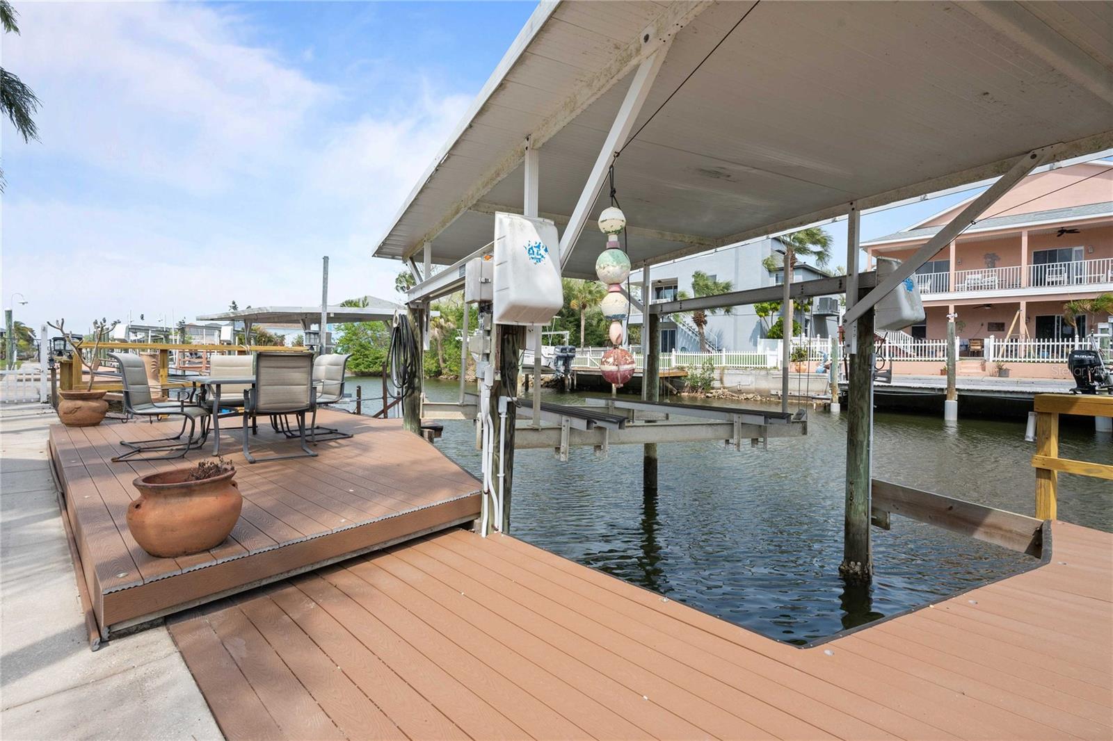 Image 31 of 43 For 7533 Hatteras Drive