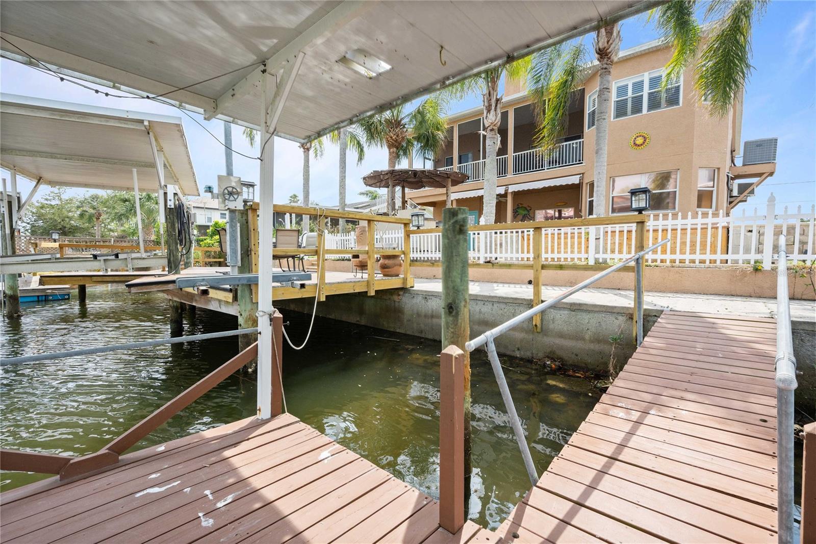 Image 35 of 43 For 7533 Hatteras Drive