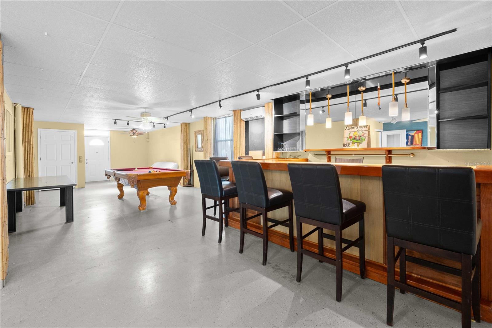 Image 38 of 43 For 7533 Hatteras Drive