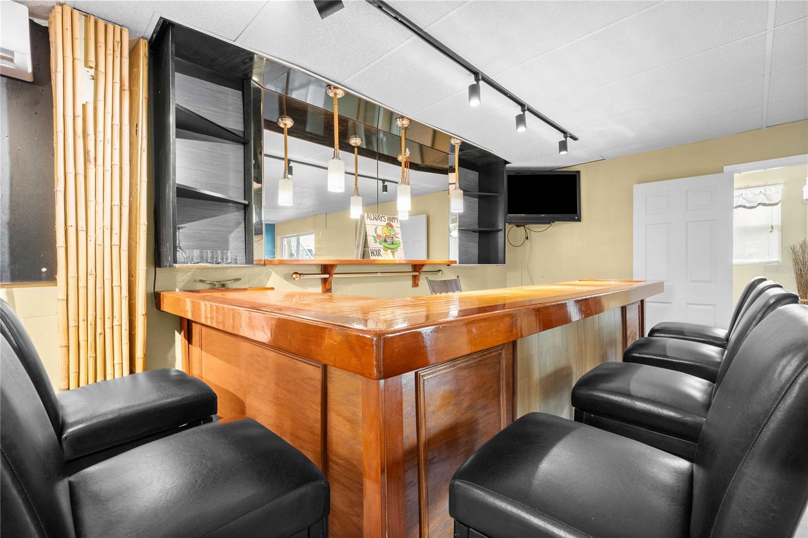 Image 41 of 43 For 7533 Hatteras Drive