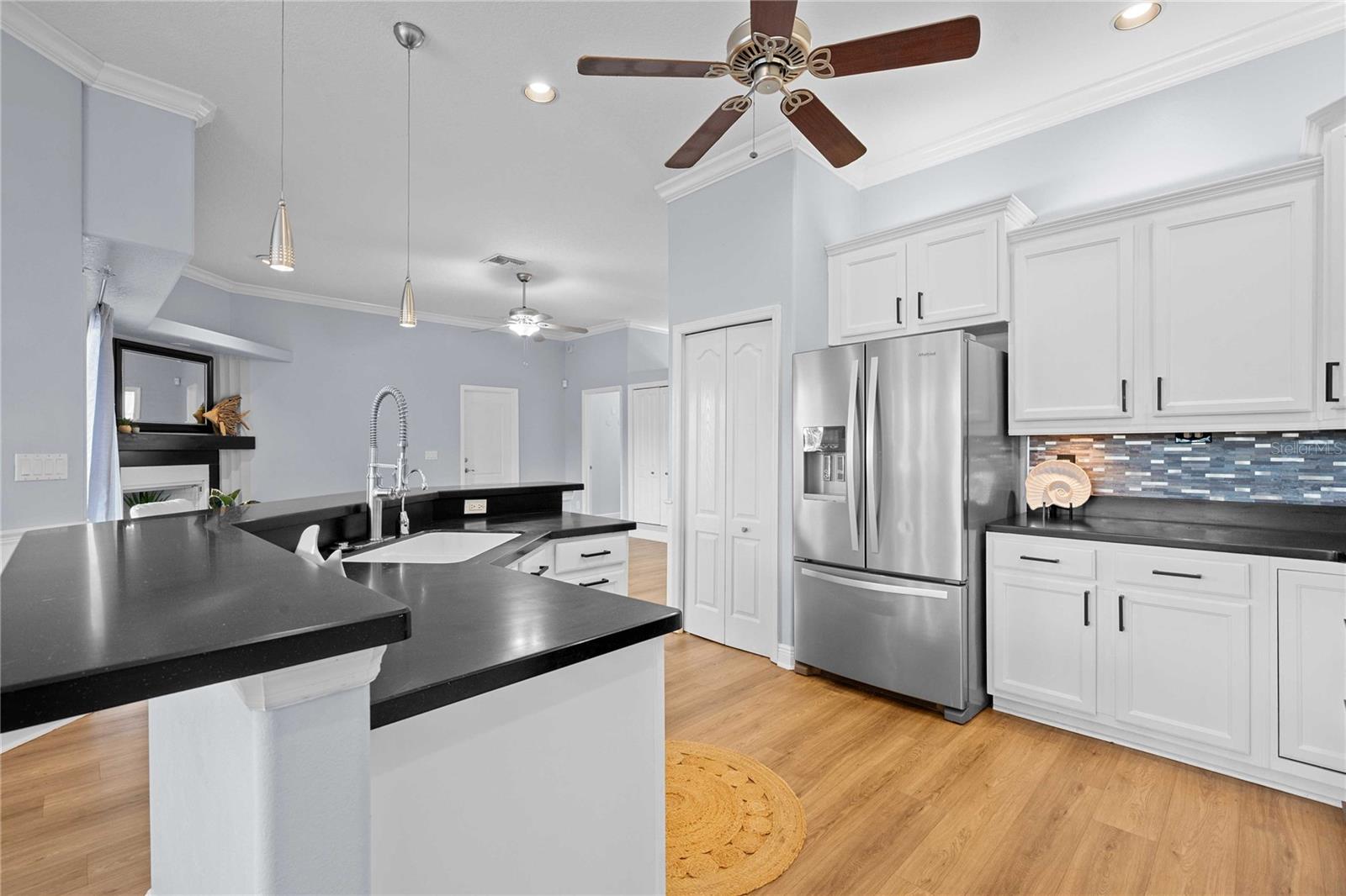 Image 6 of 43 For 7533 Hatteras Drive