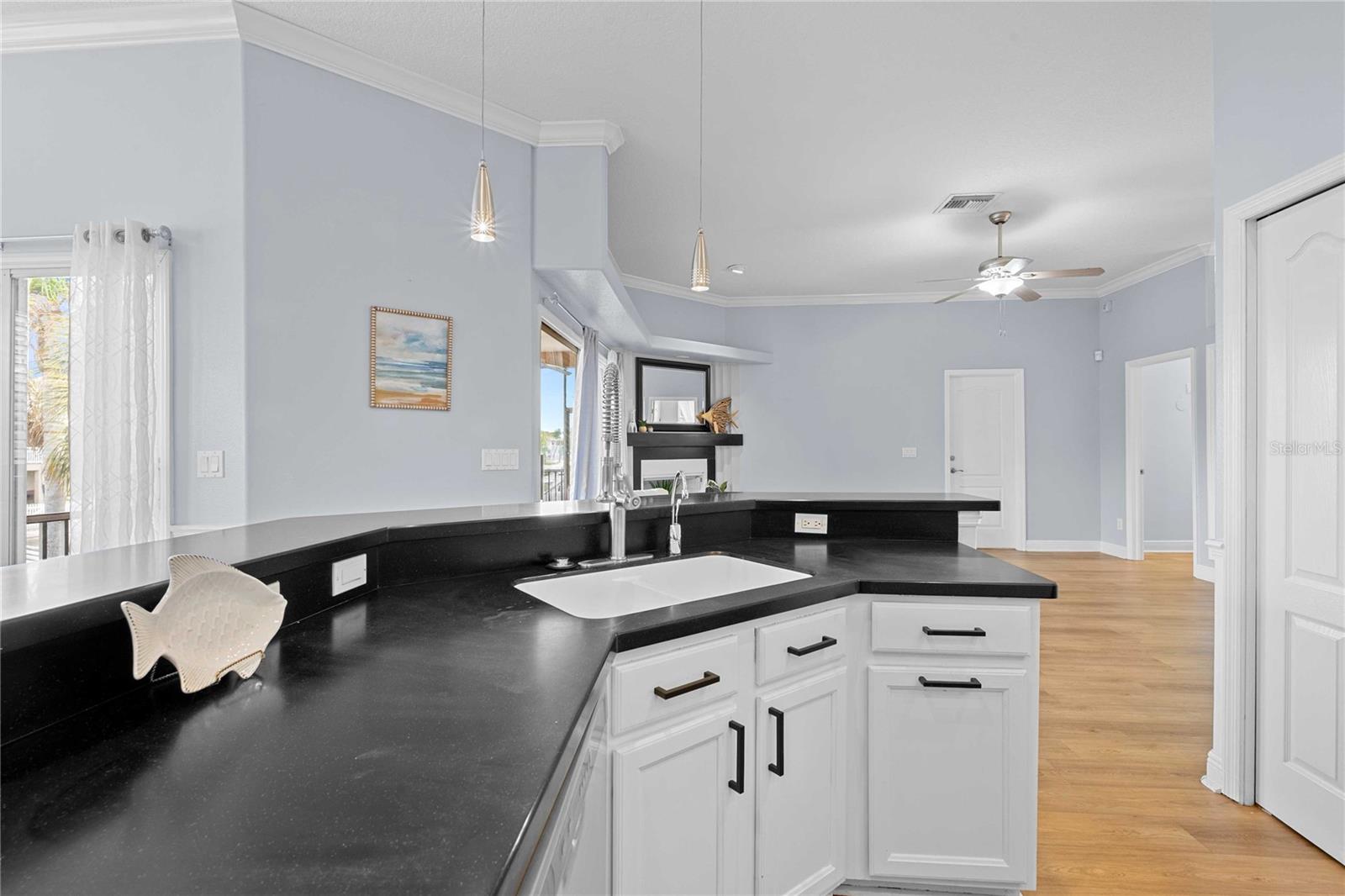 Image 9 of 43 For 7533 Hatteras Drive