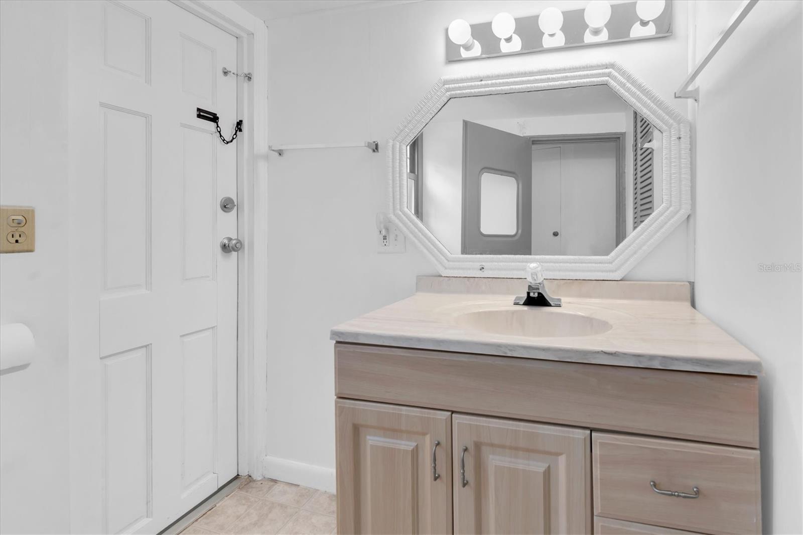 Image 15 of 40 For 7801 34th Avenue N 6