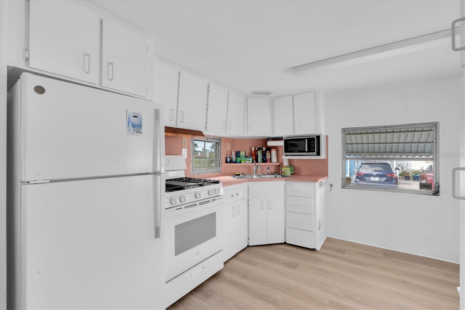 Image 9 of 40 For 7801 34th Avenue N 6