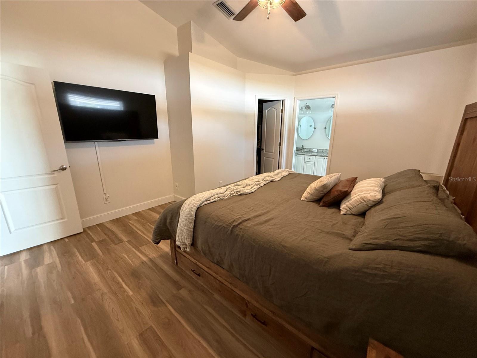 Image 11 of 21 For 856 Rocky Mountain Court