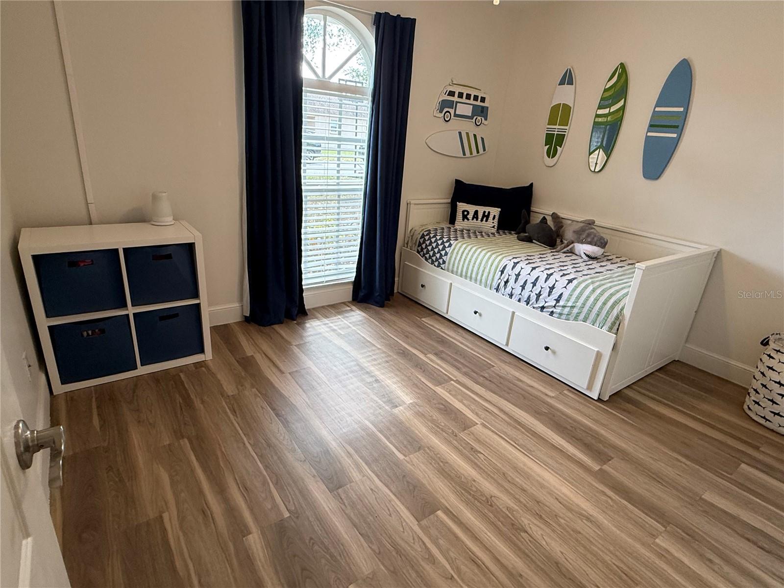 Image 16 of 21 For 856 Rocky Mountain Court