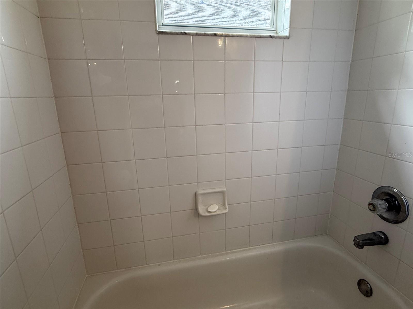 Image 18 of 21 For 856 Rocky Mountain Court