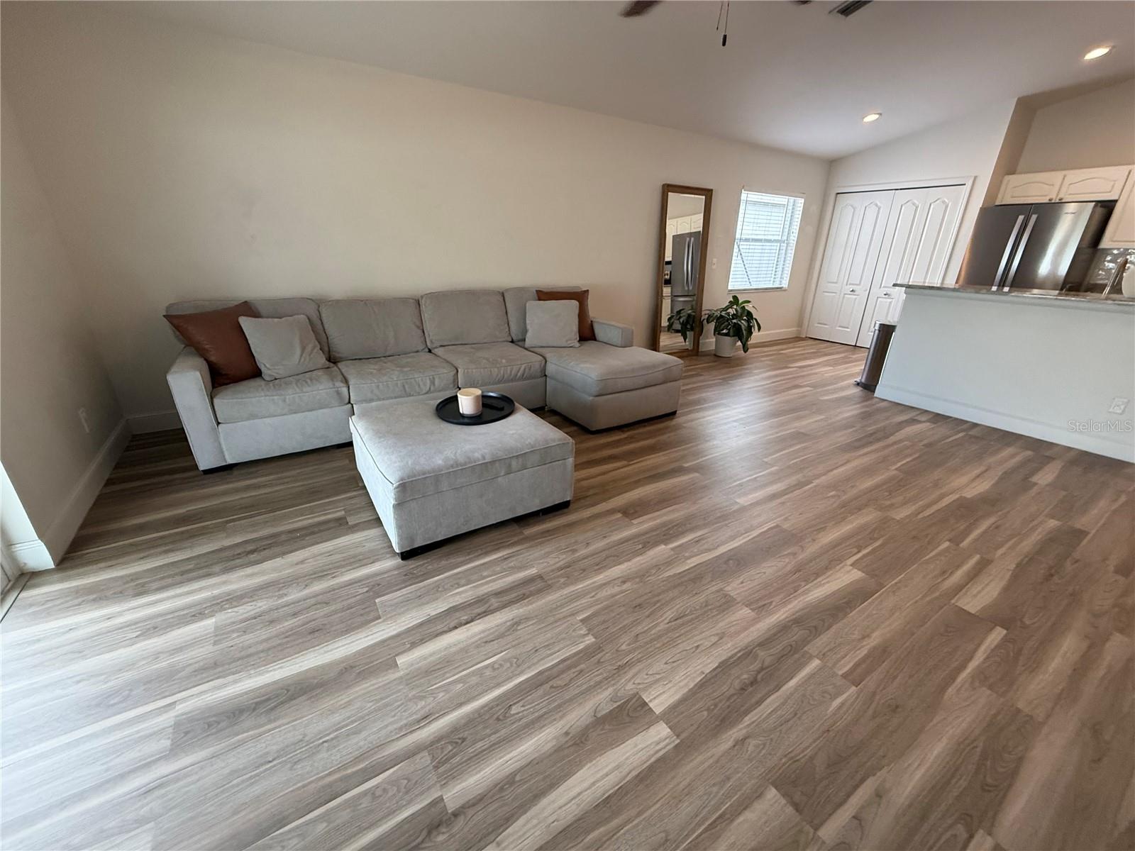 Image 7 of 21 For 856 Rocky Mountain Court