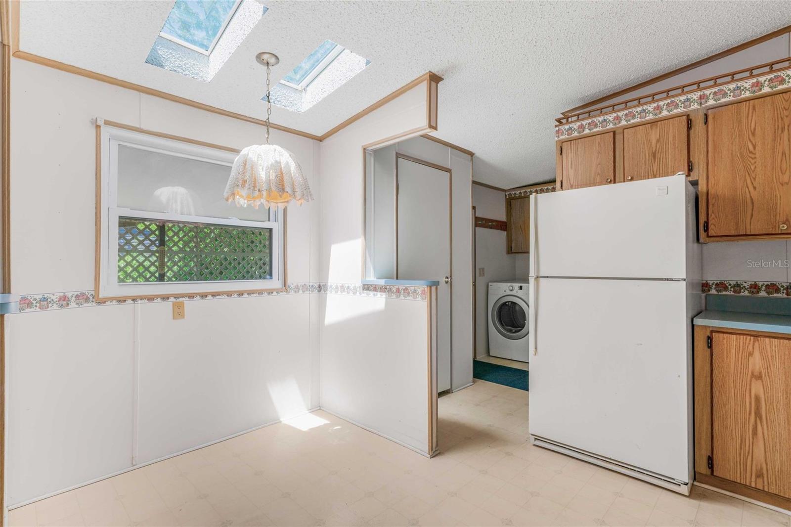 Image 10 of 53 For 270 Honey Bear Way