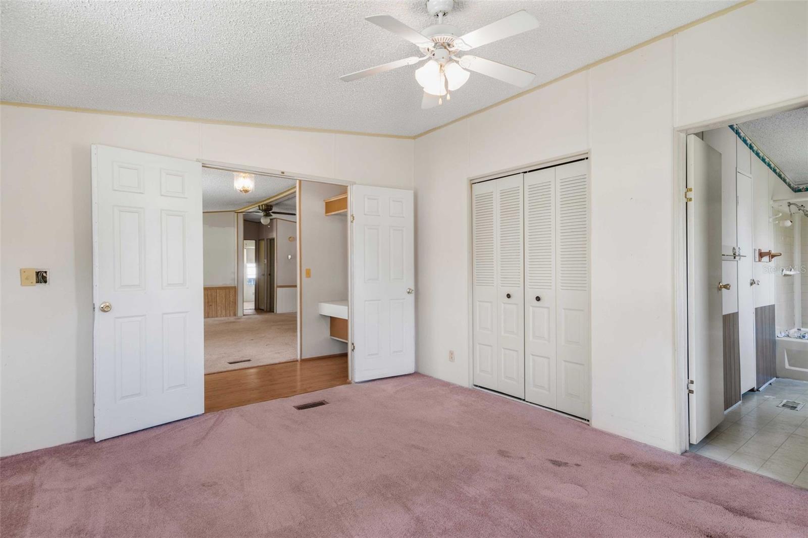 Image 14 of 53 For 270 Honey Bear Way