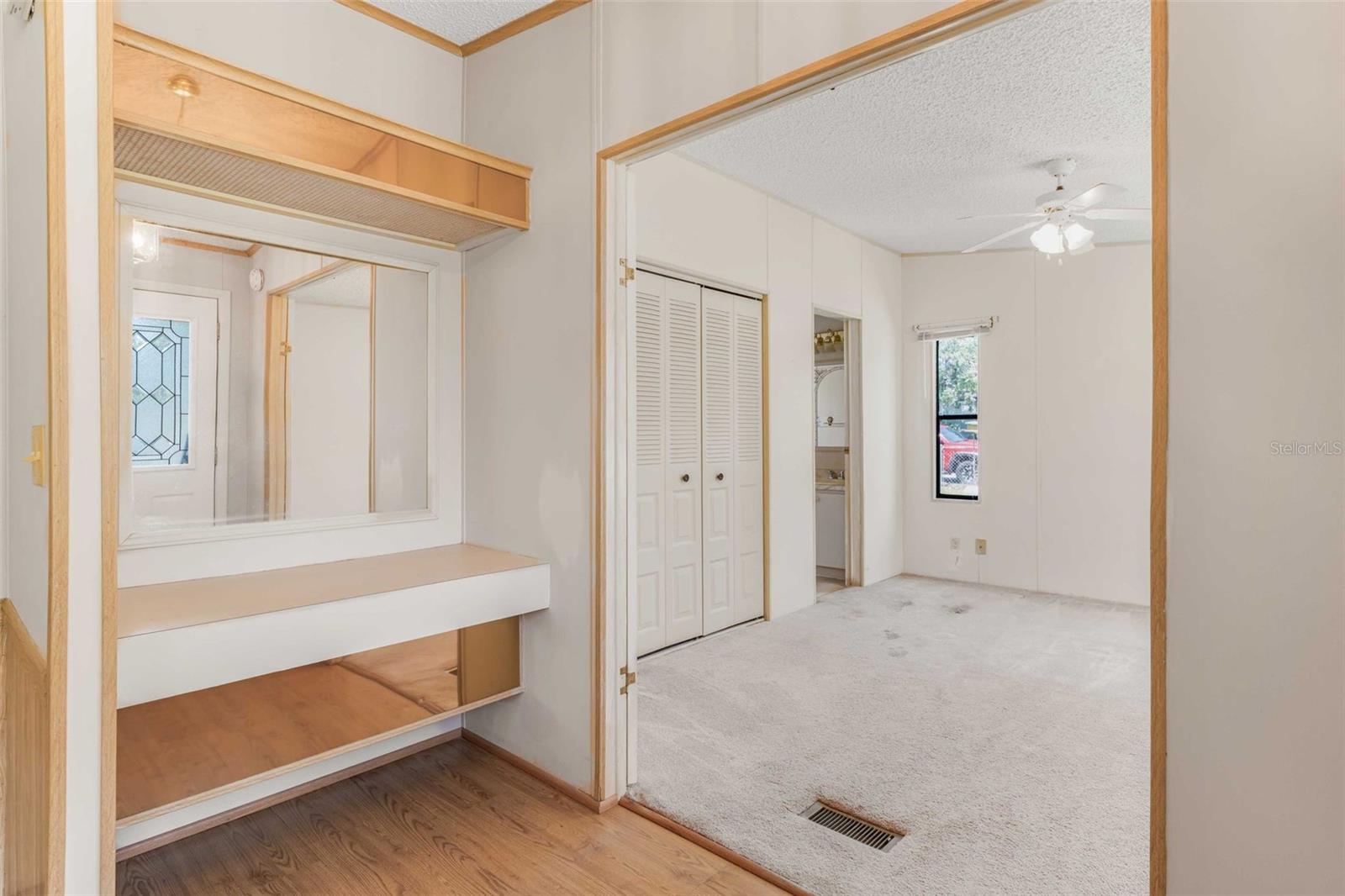 Image 18 of 53 For 270 Honey Bear Way