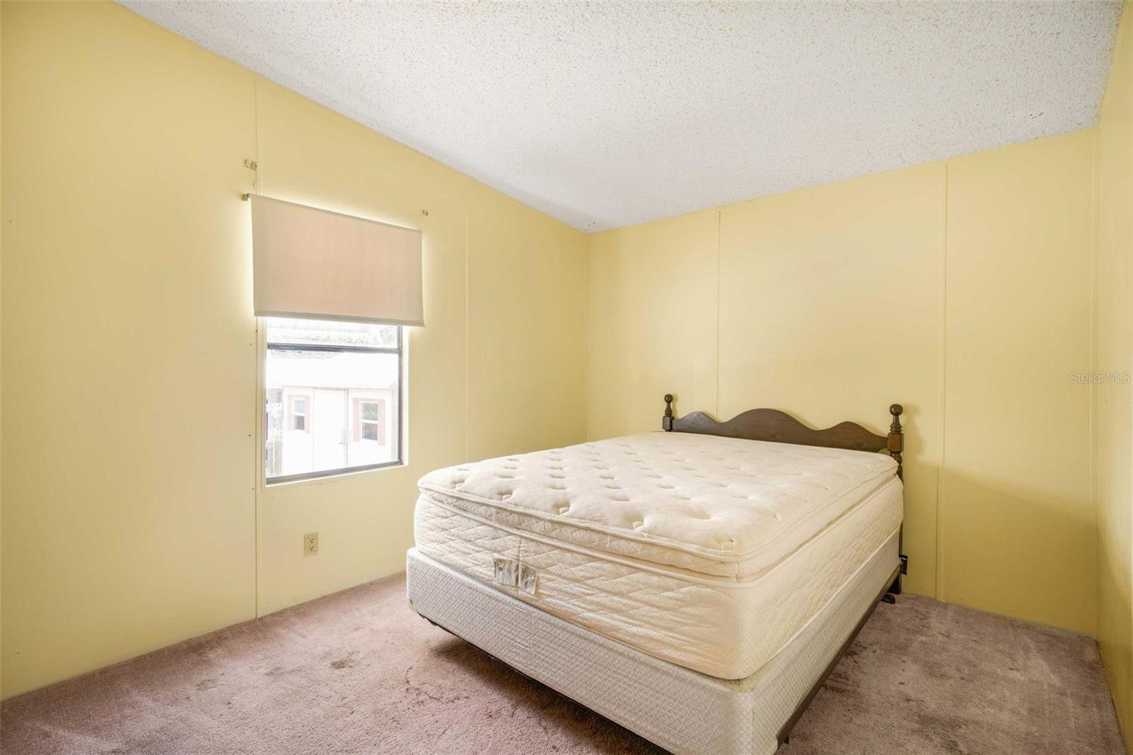 Image 21 of 53 For 270 Honey Bear Way