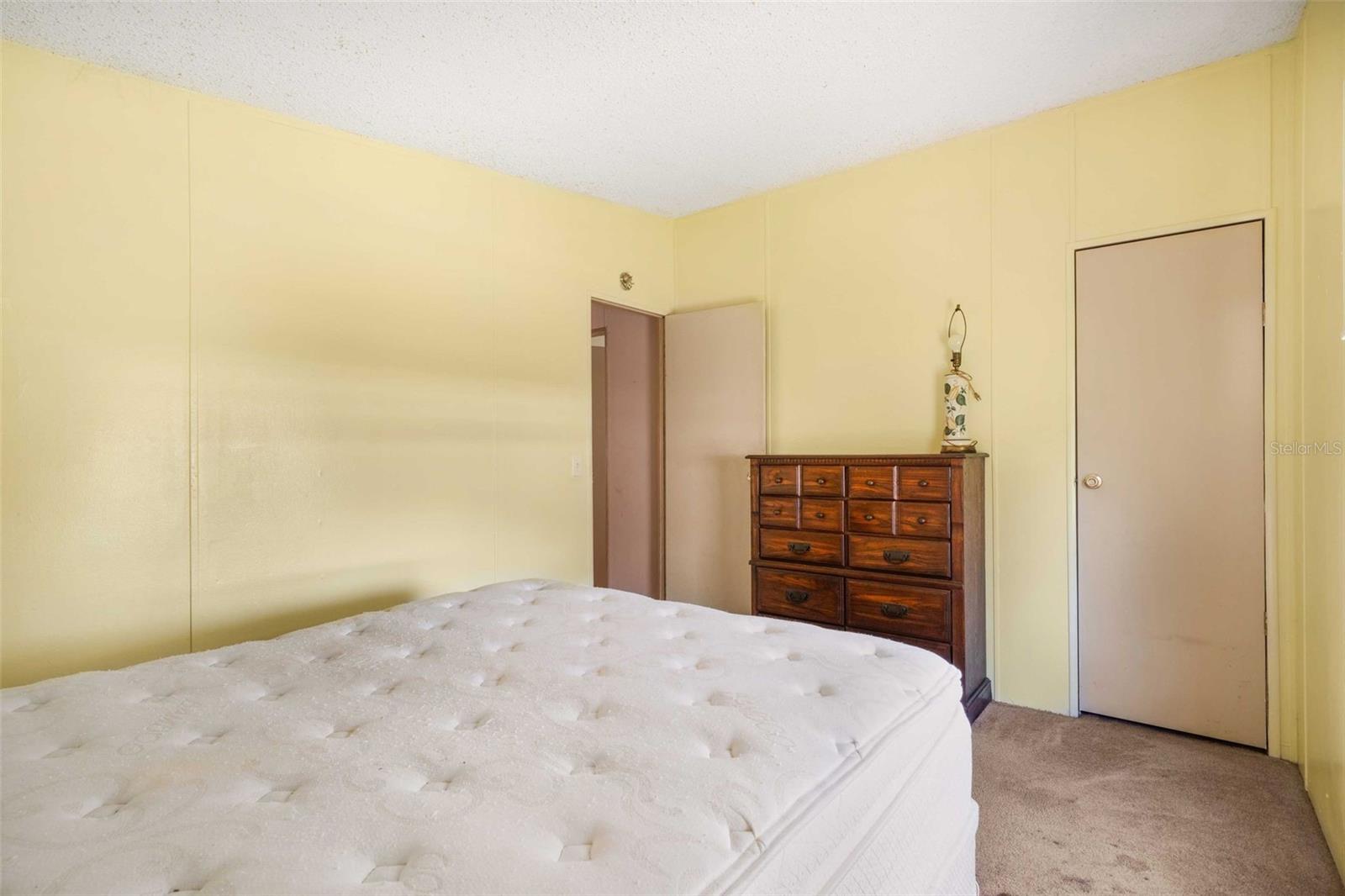 Image 22 of 53 For 270 Honey Bear Way