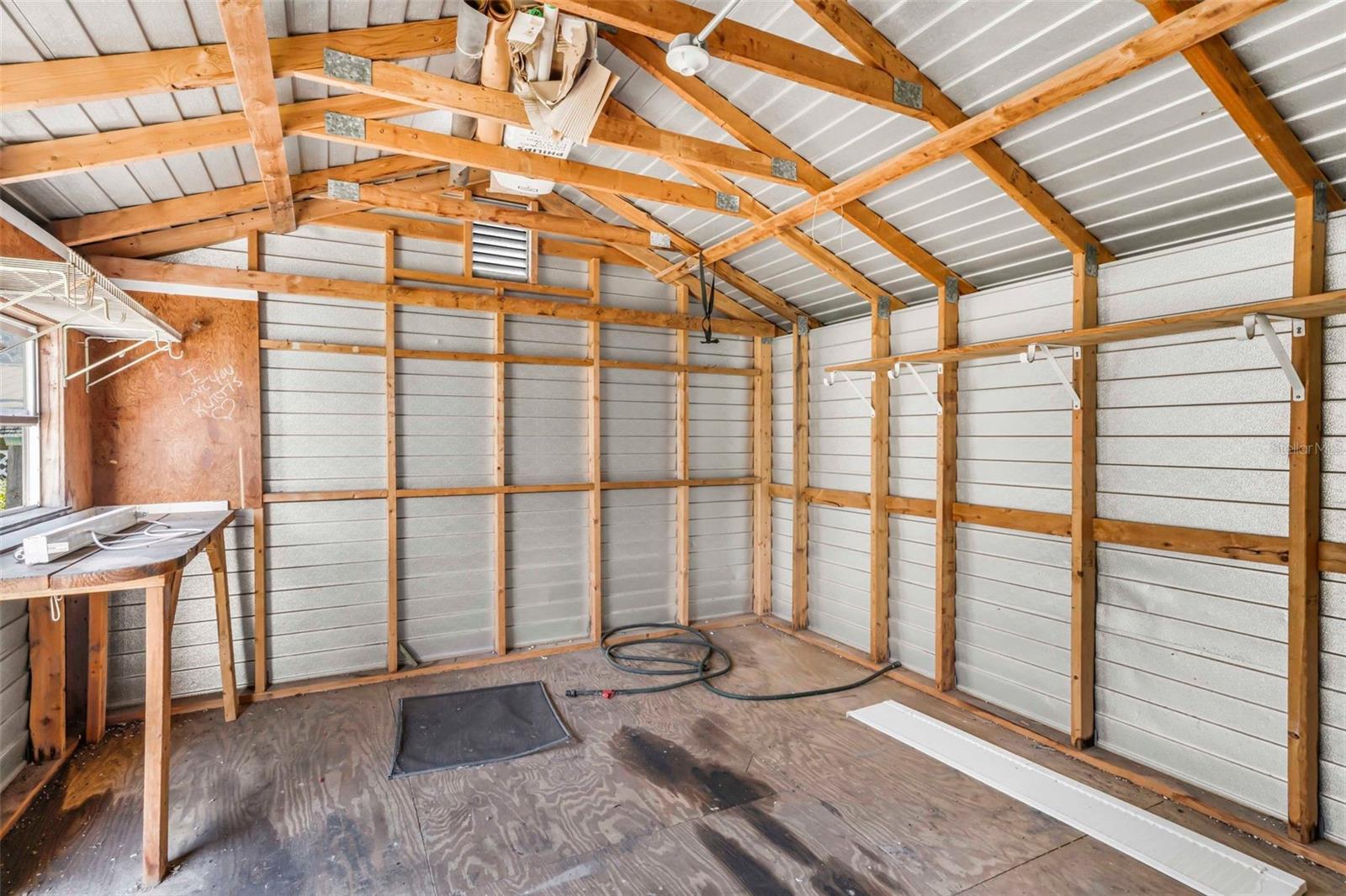 Image 24 of 53 For 270 Honey Bear Way