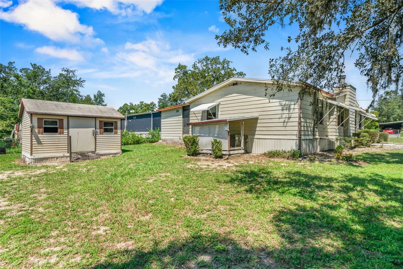 Image 28 of 53 For 270 Honey Bear Way