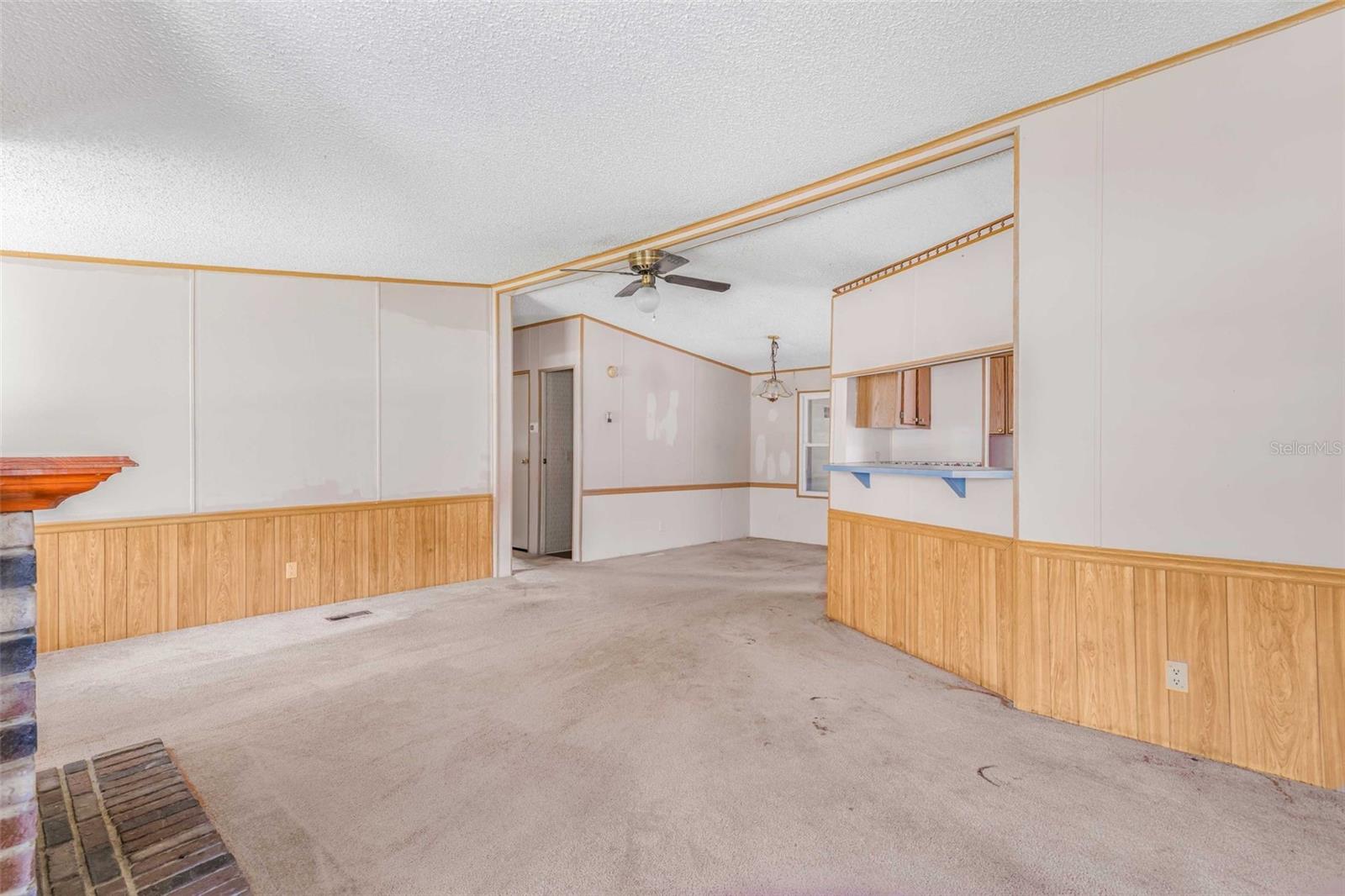 Image 3 of 53 For 270 Honey Bear Way