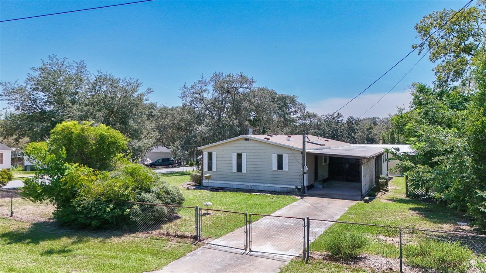 Image 31 of 53 For 270 Honey Bear Way