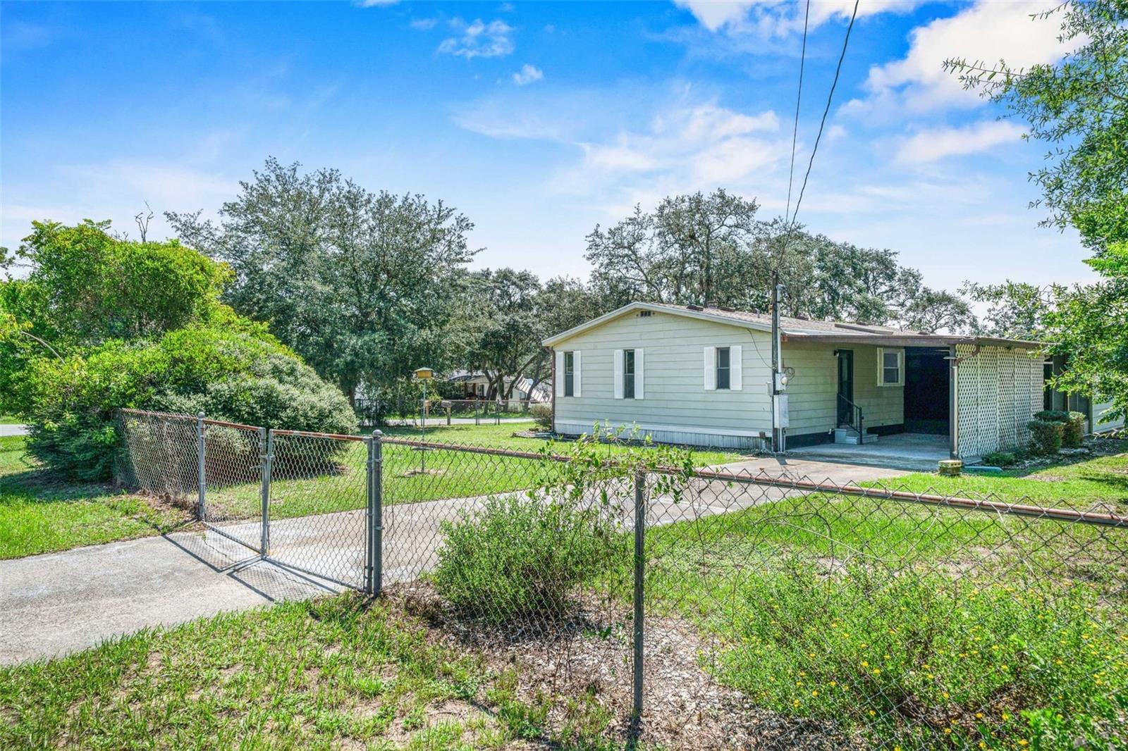 Image 35 of 53 For 270 Honey Bear Way