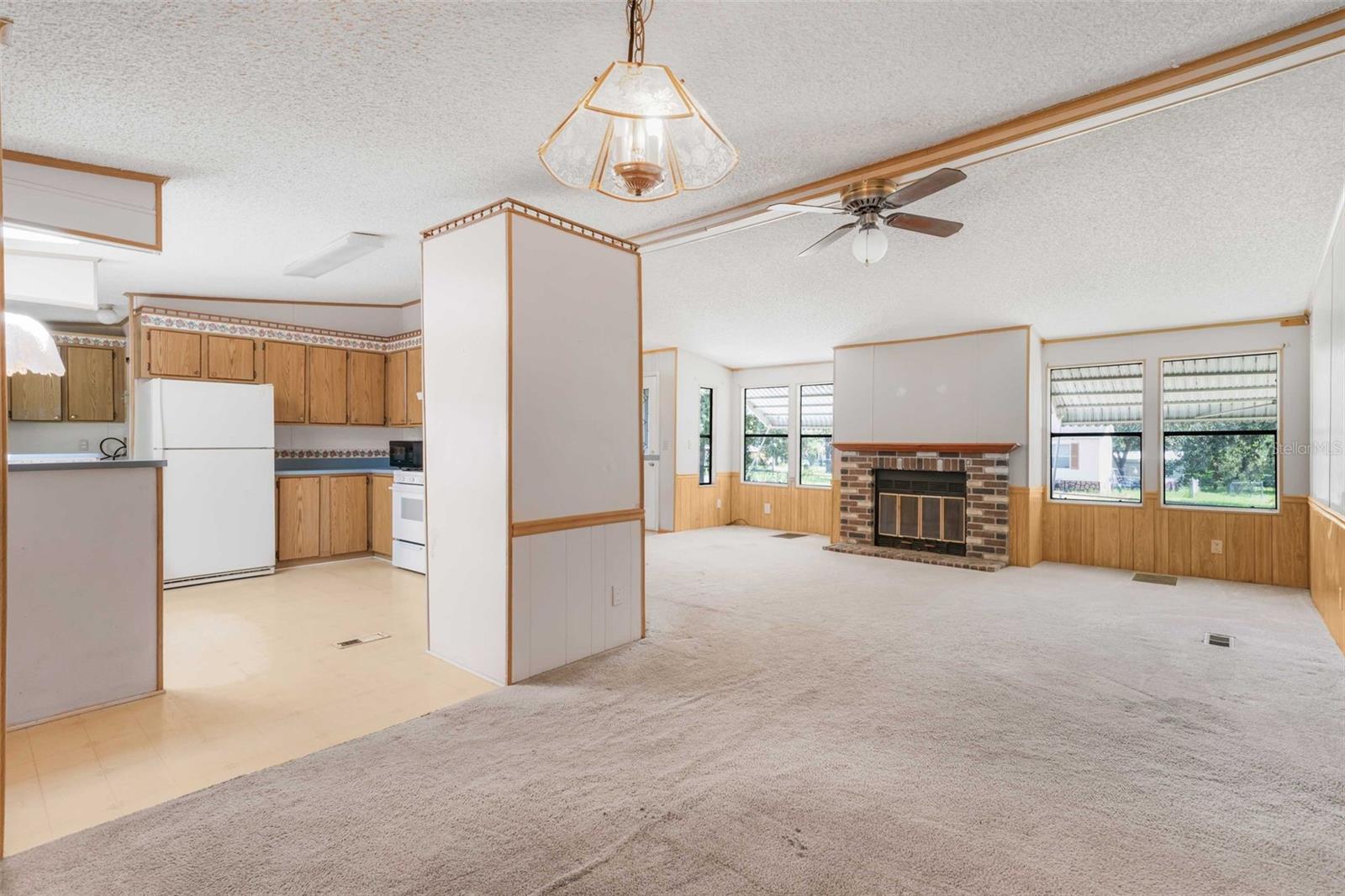 Image 5 of 53 For 270 Honey Bear Way