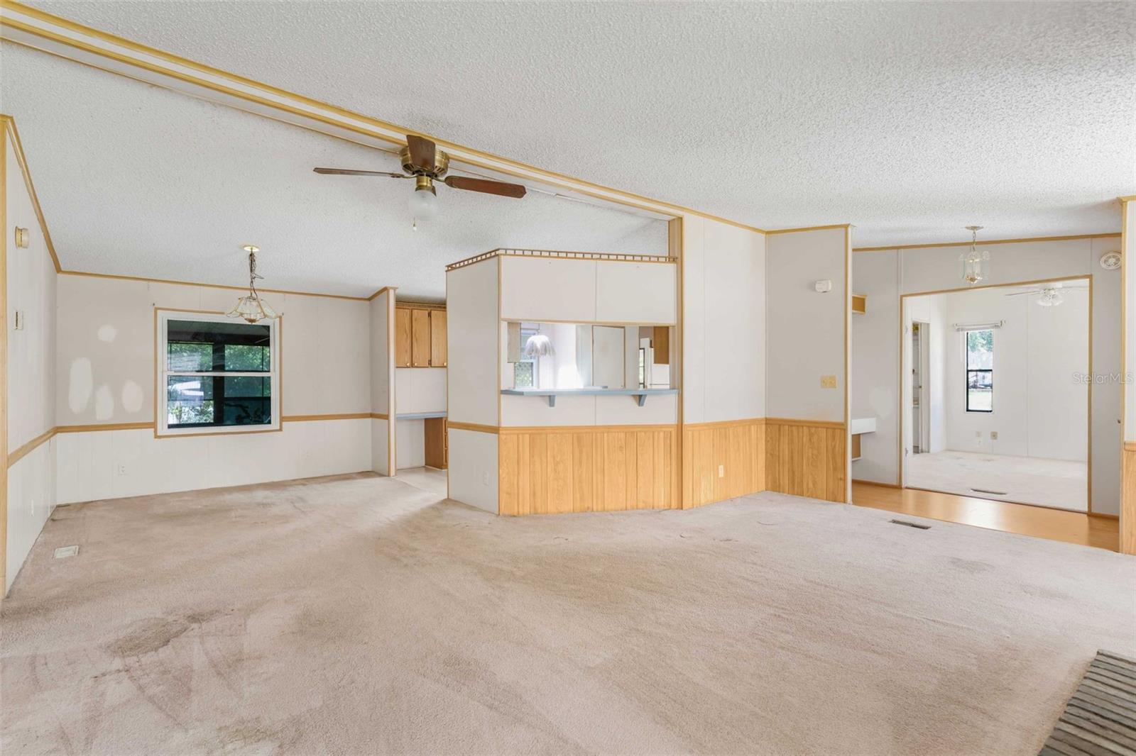 Image 6 of 53 For 270 Honey Bear Way