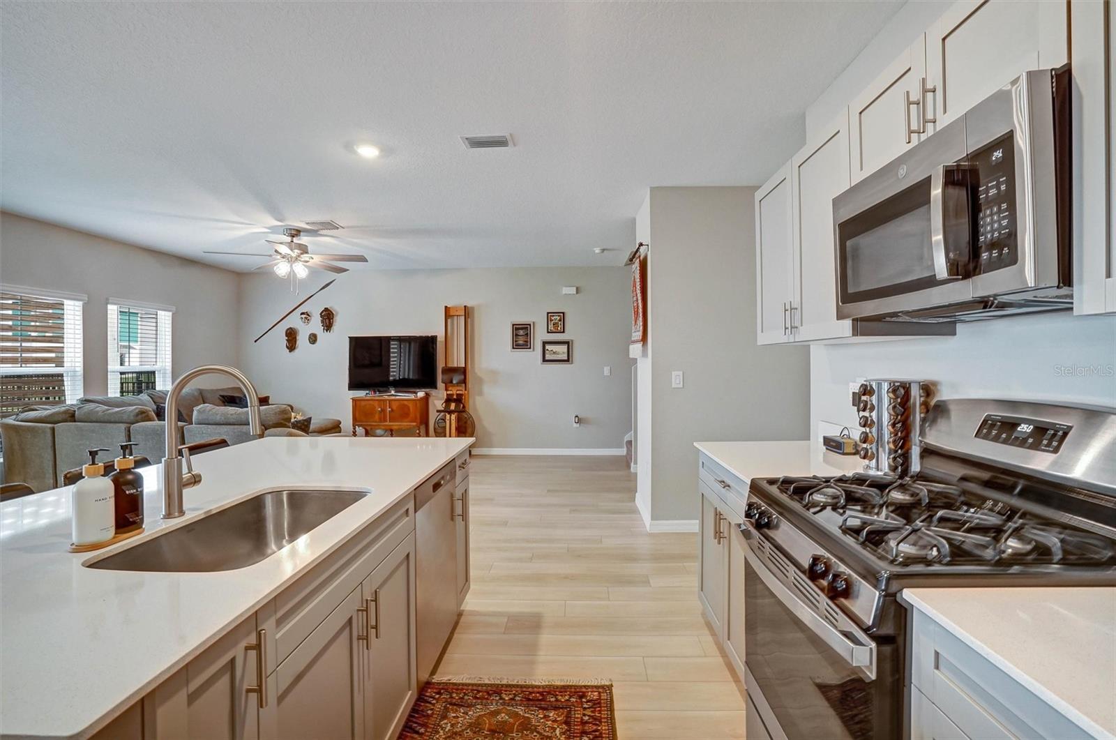 Image 18 of 37 For 14468 Meadow Bird Avenue