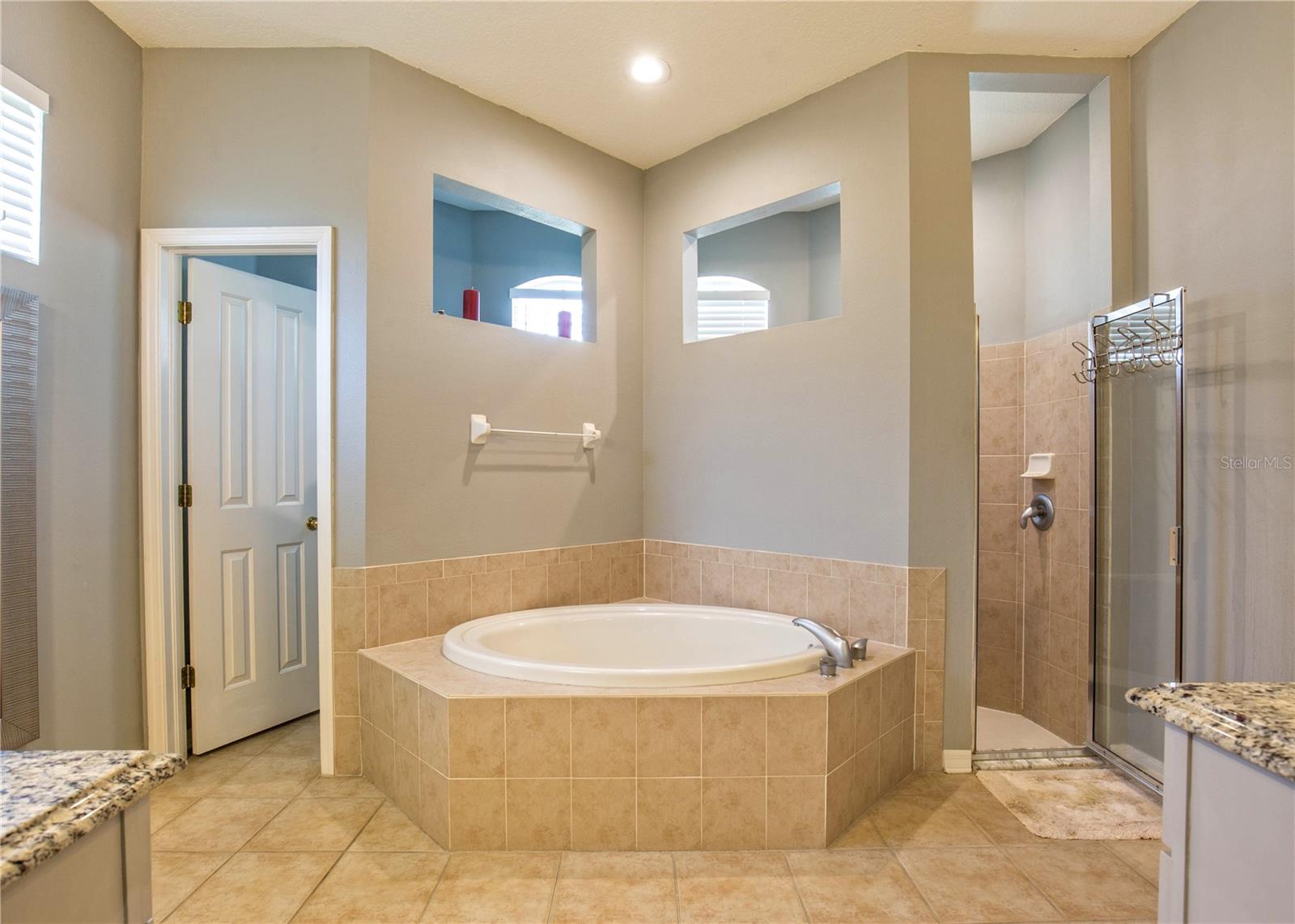 Image 17 of 32 For 1422 Tawnyberry Court