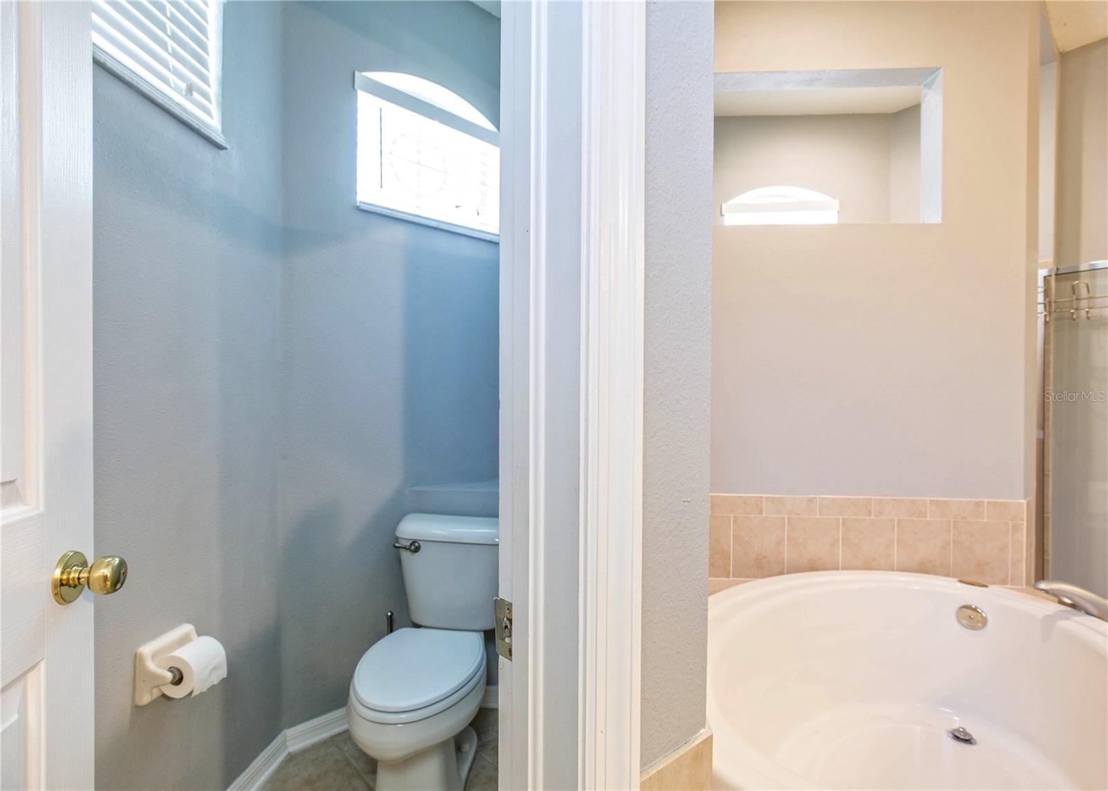 Image 20 of 32 For 1422 Tawnyberry Court