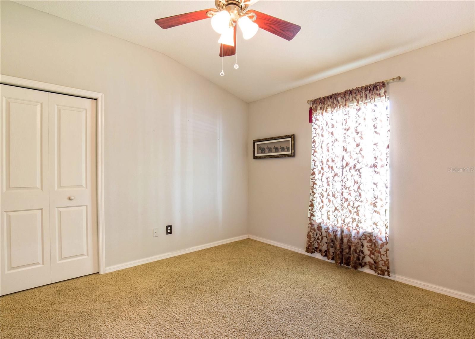 Image 21 of 32 For 1422 Tawnyberry Court