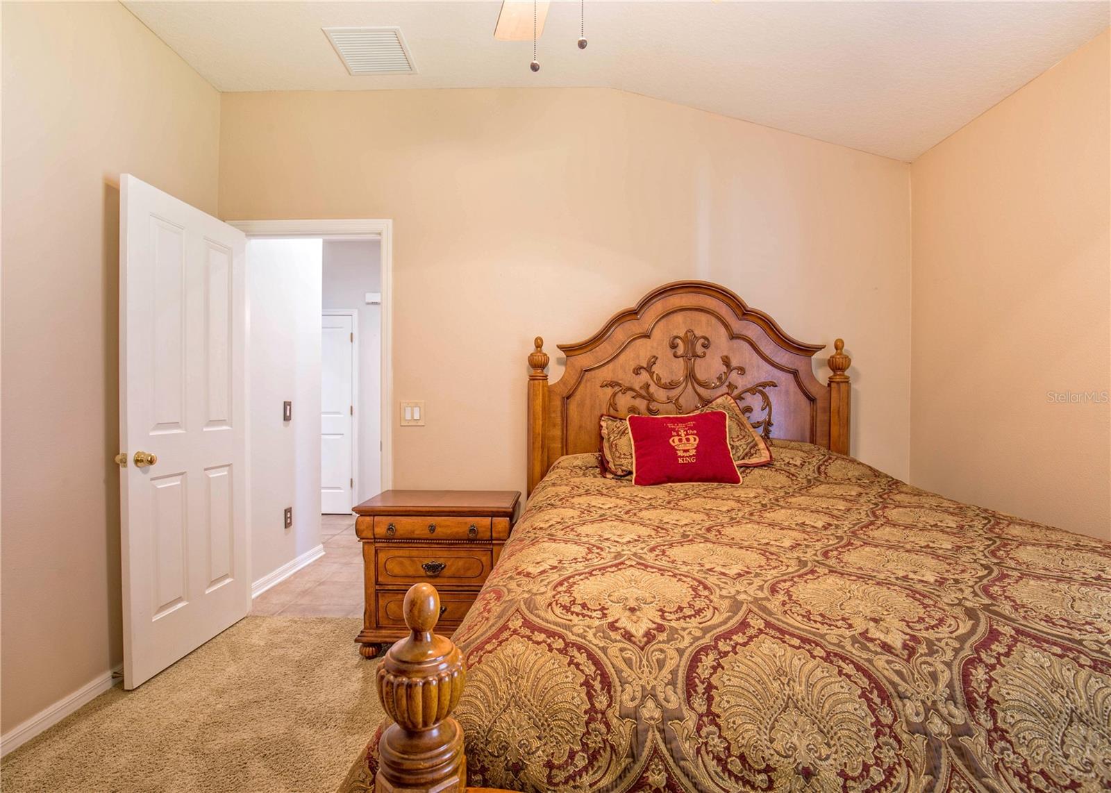 Image 25 of 32 For 1422 Tawnyberry Court