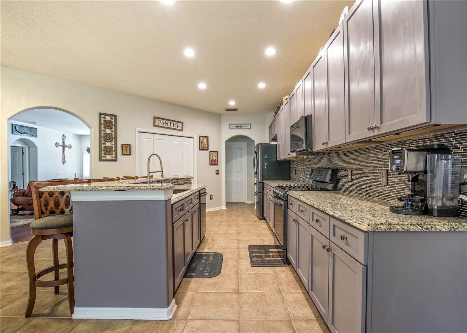 Image 3 of 32 For 1422 Tawnyberry Court