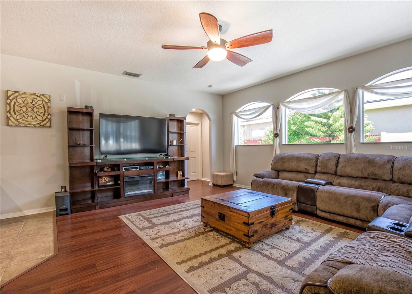 Image 8 of 32 For 1422 Tawnyberry Court