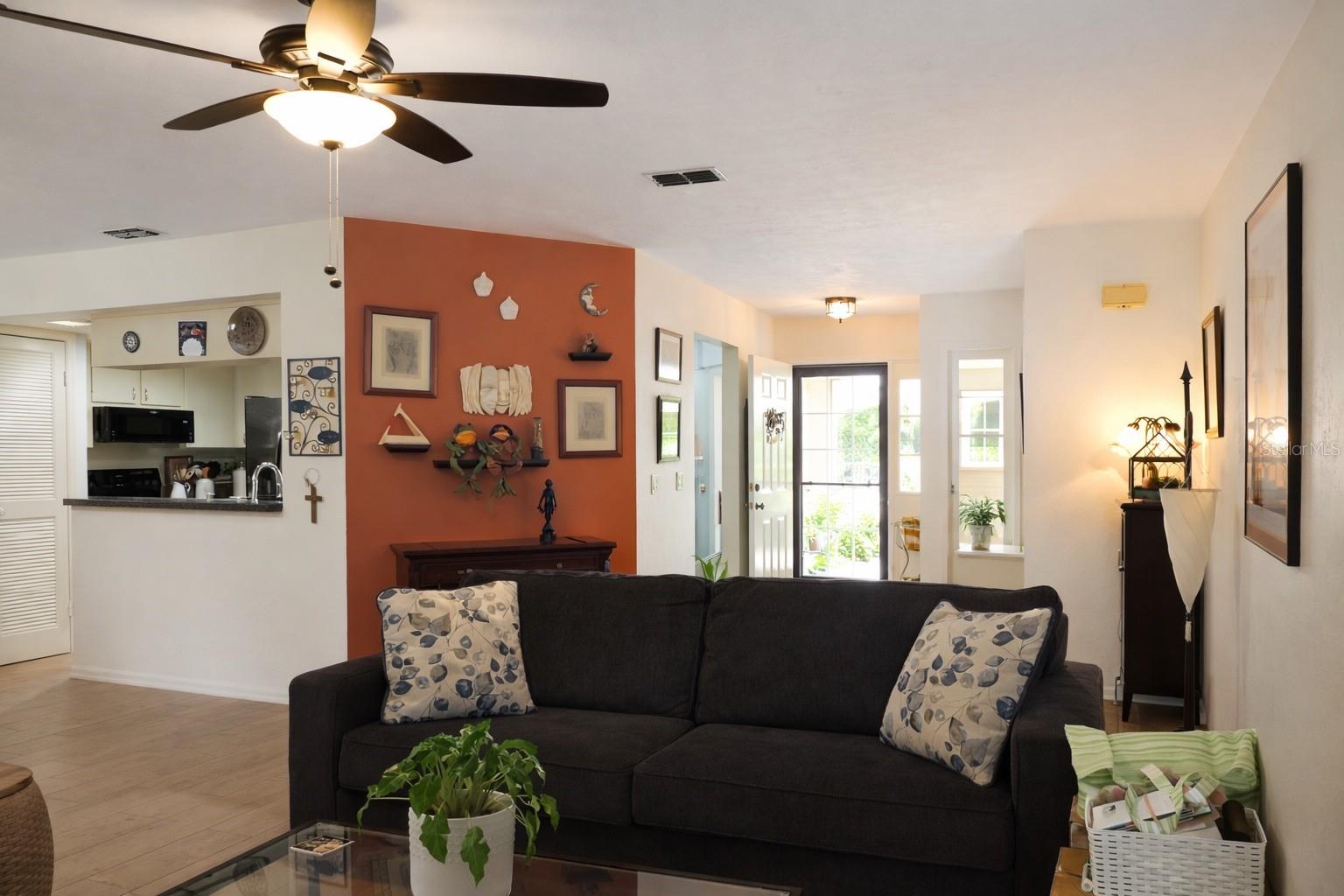 Image 5 of 40 For 1728 Envoy Drive