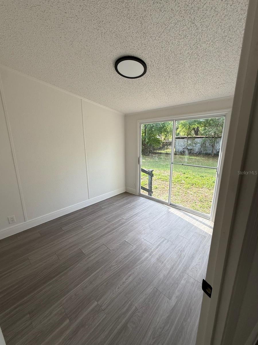 Listing photo id 13 for 4394 Ramblewood N