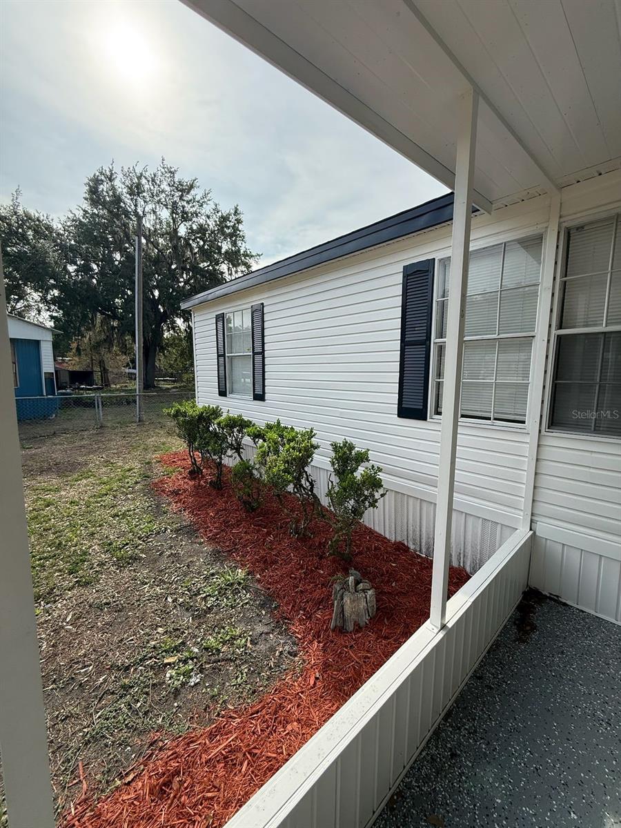 Listing photo id 0 for 4394 Ramblewood N