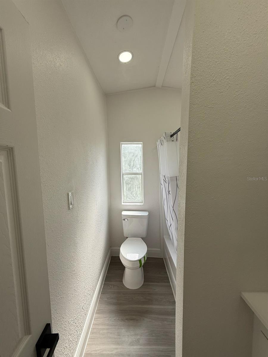 Listing photo id 19 for 4394 Ramblewood N