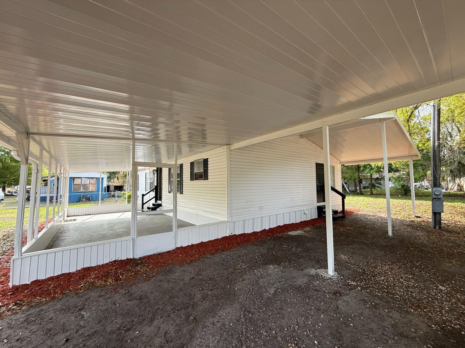 Listing photo id 1 for 4394 Ramblewood N