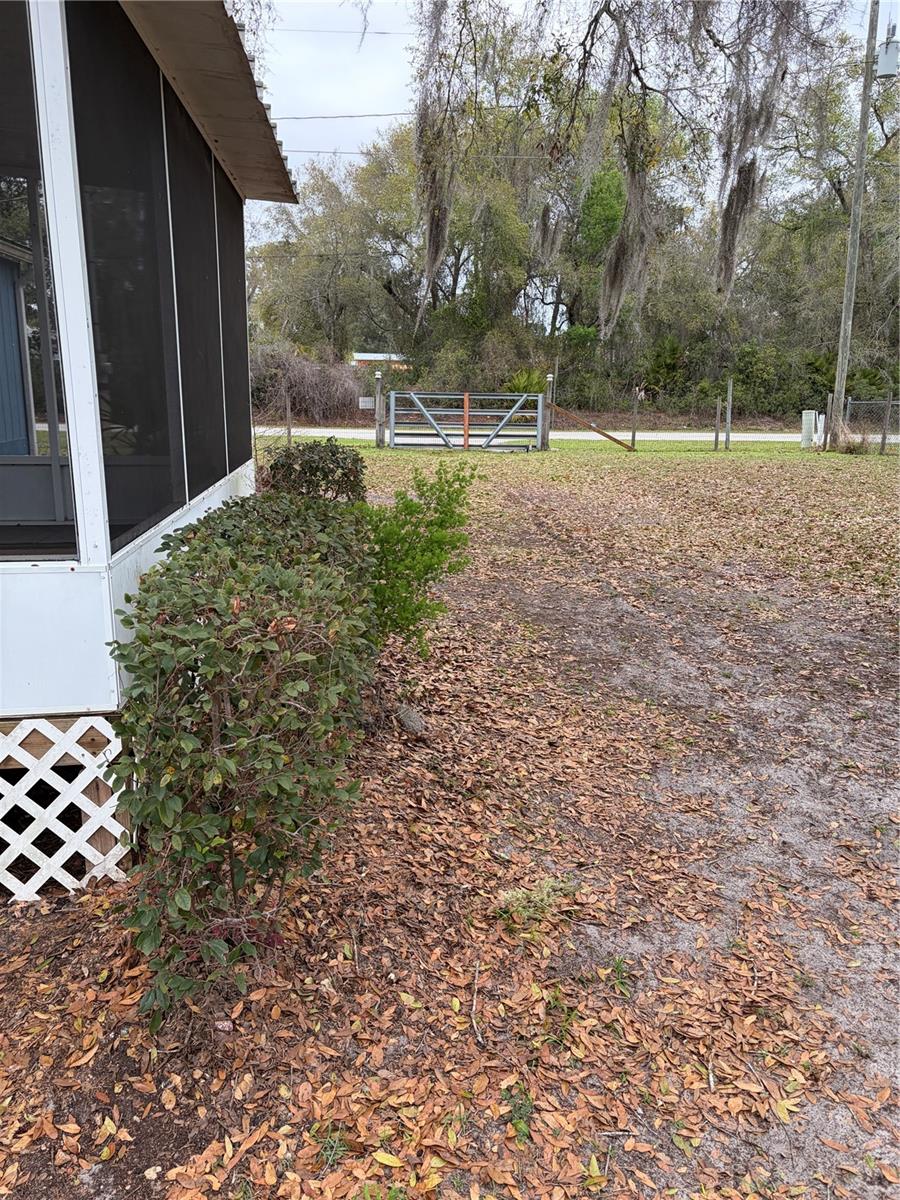 Image 10 of 38 For 5215 184 Th Terrace