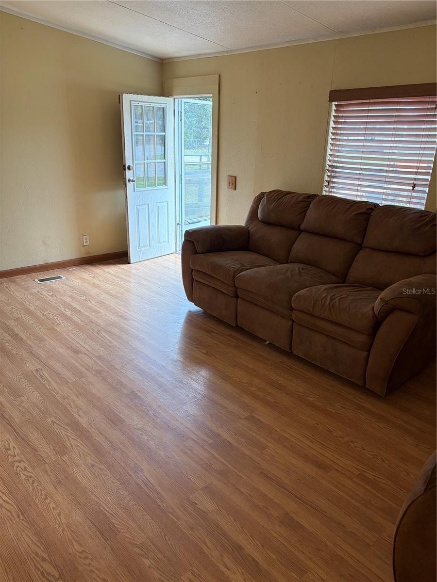 Image 13 of 38 For 5215 184 Th Terrace