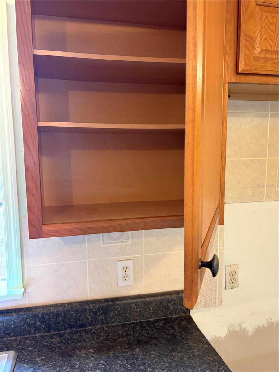 Image 20 of 38 For 5215 184 Th Terrace