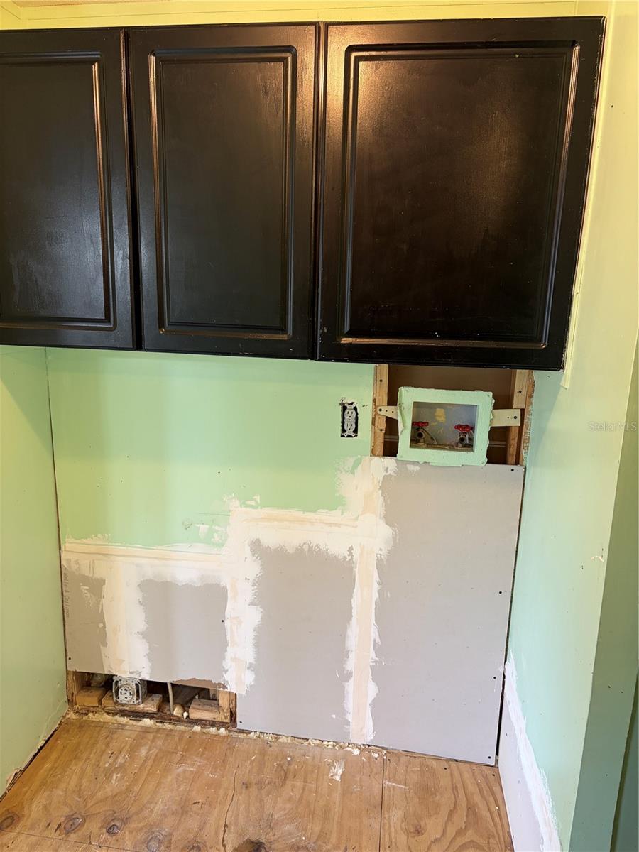 Image 22 of 38 For 5215 184 Th Terrace