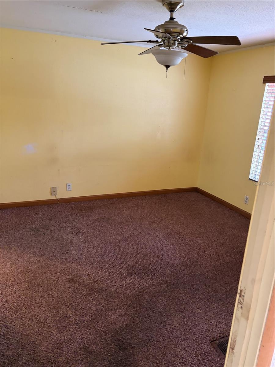 Image 23 of 38 For 5215 184 Th Terrace