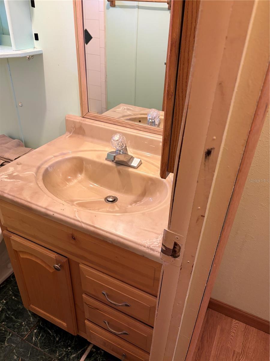 Image 27 of 38 For 5215 184 Th Terrace