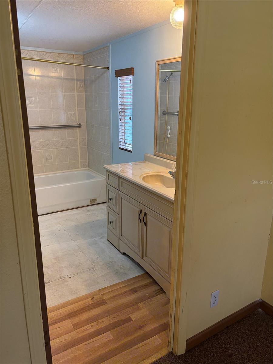 Image 28 of 38 For 5215 184 Th Terrace