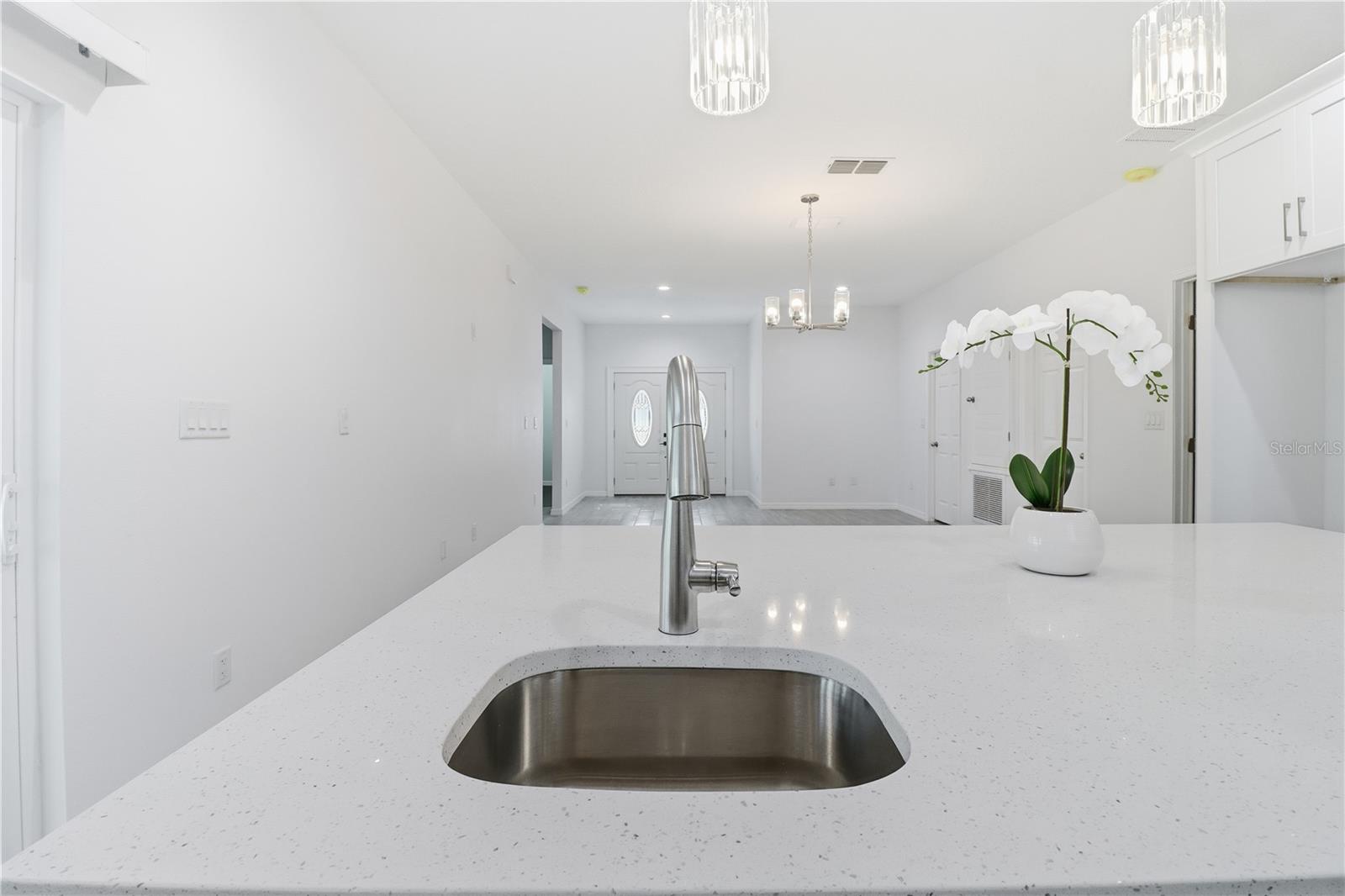 Image 13 of 45 For 822 Poplar Street