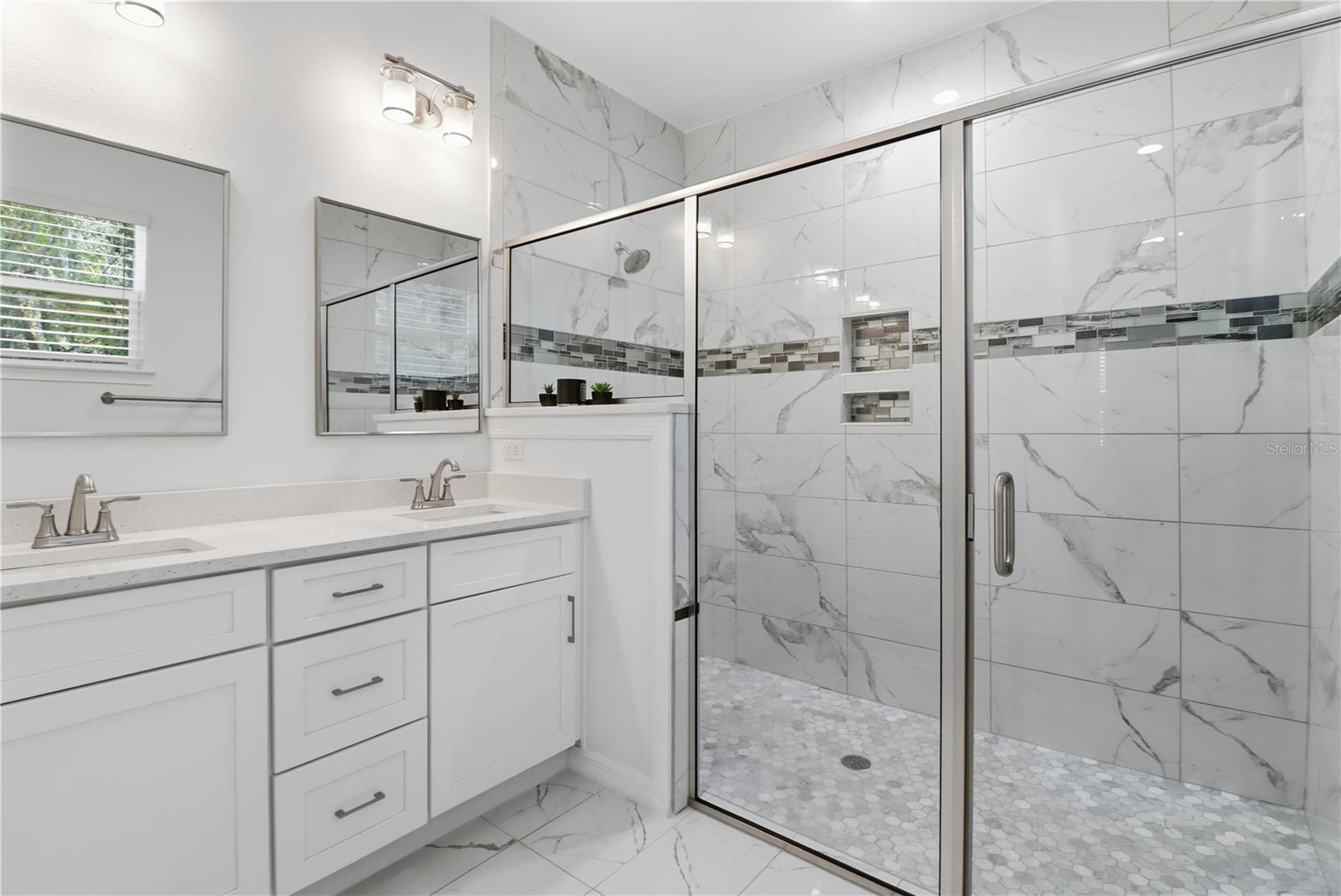 Image 18 of 45 For 822 Poplar Street